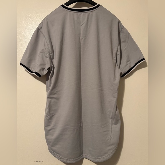 (2) BYLT Men’s Striped Ringer Tees- XL, NAVY AND GREY - Picture 6 of 8